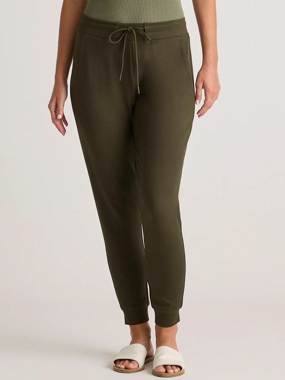 Quince Ultra Stretch Ponte Jogger Pants Women's Olive Green Sz Small Comfy